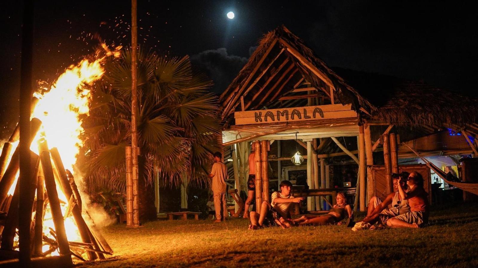 Kamala Surf & Backpacker Hostel Montanita Exterior photo