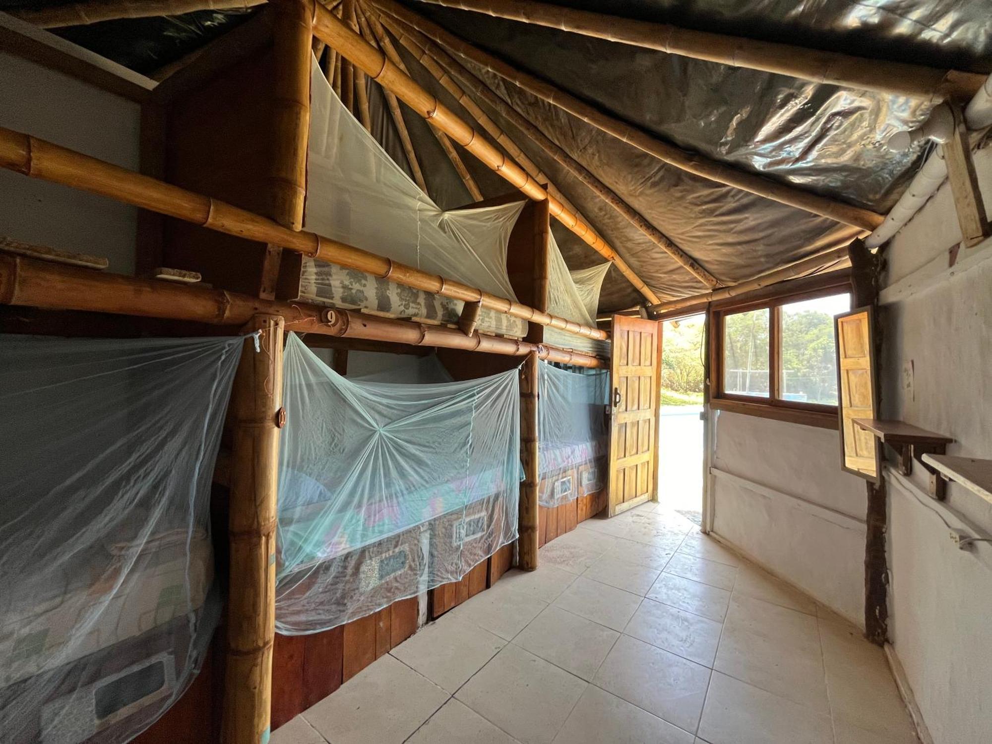 Kamala Surf & Backpacker Hostel Montanita Exterior photo