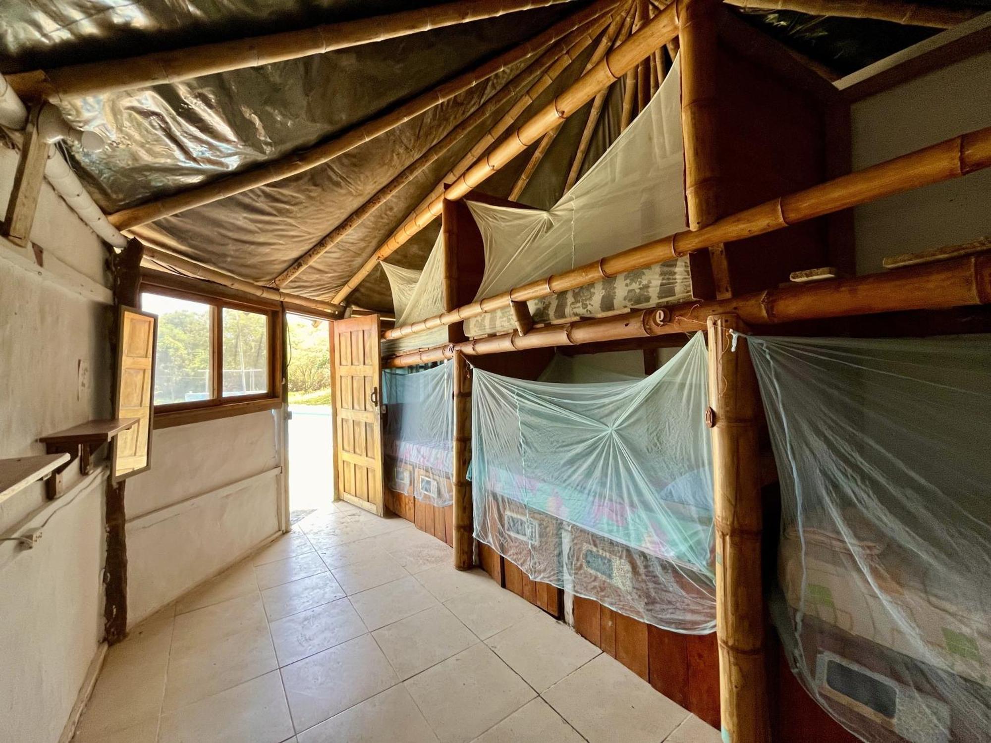 Kamala Surf & Backpacker Hostel Montanita Exterior photo